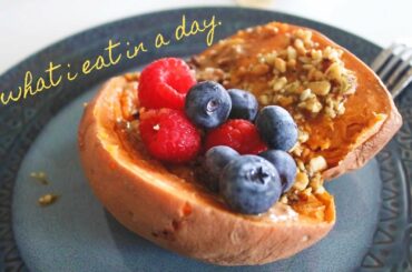 What I Eat in a Day (as a college student) || Simple, Whole30 Inspired