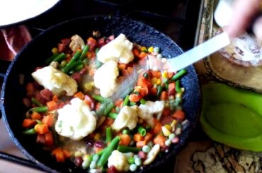 Cauliflower Health Omelette: Vegetable and Mushroom Chefs Healthy Breakfast Nutritious Meal Recipe