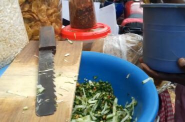 Quick, delicious & healthy snack of puffed rice - Jhal muri recipe at street food dhaka city