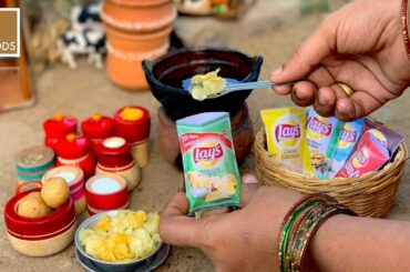 Homemade Potato Chips | Lays Chips Recipe | Potato Chips Recipe | Crunchy Instant Hot Wafers | Aloo