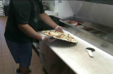 'Lunches for Clinicians' Helping Restaurants, Hospitals by Buying Meals for Health Care Workers in C