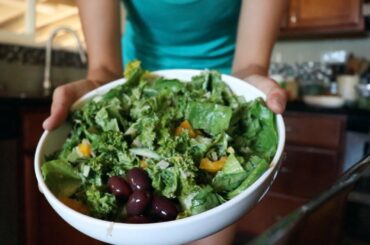 A Pretty Typical Day in our Hawaii Life | + Vegan Salad Recipe