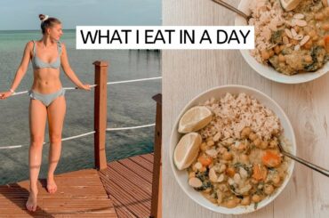 What I Eat in a Day (Healthy and Easy Food Ideas) + Giveaway