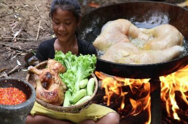 Yummy Cook Chicken thighs with Cucumbers and Salads vs Chili sauce - Survival skills Anywhere Ep 100