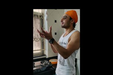 Diljit Dosanjh Style Egg Pizza - Quick Healthy Snack Recipe