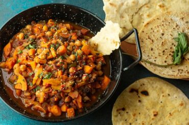 EASY VEGAN TAGINE RECIPE with SIMPLE HOMEMADE FLATBREAD