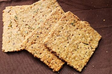 Oats crackers recipe |vegan lockdown recipe|Healthy Oatmeal Sesame Crackers| Flavor Bombs