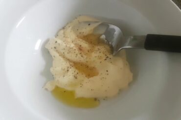 Easy Simple Healthy Vege Salad: Lettuce, Cucumber, Carrot, Tomatoes