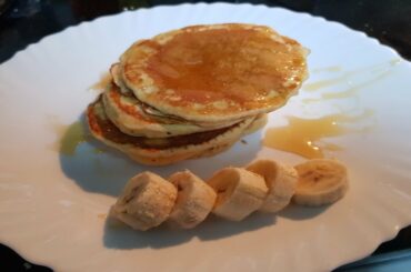 Pancakes( healthy breakfast/kids favourite)