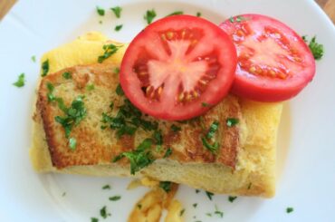 Easy Breakfast │ Egg and cheese sandwich