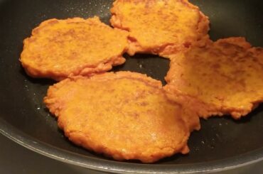 Healthy 3 Ingredient Carrot Burgers