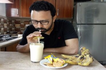 banana crunch shake | banana shake recipe |  healthy breakfast | by food & travel with usama.