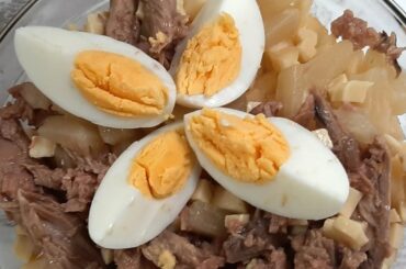 How to make simple healthy salad with Tuna || Easy Meal #08