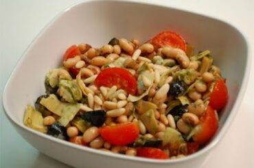 HEALTHY SALAD USING SHELF STABLE FOODS