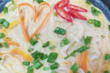 THAI SOUP RECIPE | Almond butter, rice noodles, | HEALTHY COOKING