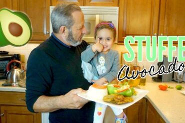 STUFFED AVOCADOS | YUMMY DINNER IDEA! | COOKING WITH MY DAD | XoJuliana
