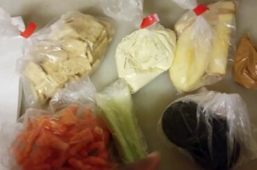 Lunch Ideas 22 Chicken salad, club minis crackers, Celery, Apples, peanut butter, Oreos, Cheetos