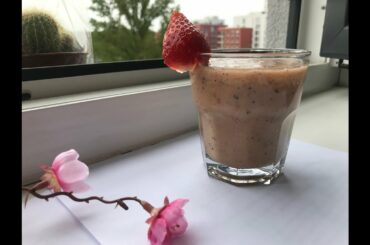 1-Minute Fruit Smoothie | Weight Loss Recipes | Kiwi, Banana & Strawberry | Chia Seeds |  Vegan