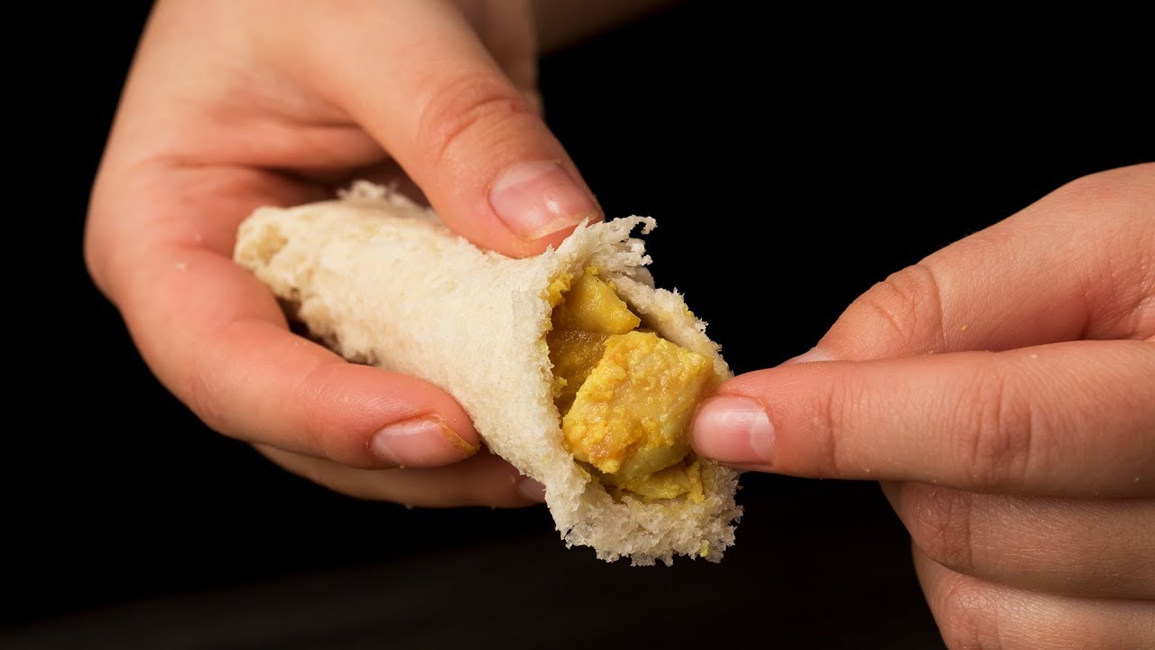 It's a sandwich, but it's different. Bread with meat, what can be better. | Appetizing.tv It's a sandwich, but it's different. Bread with meat, what can be better. | Appetizing.tv