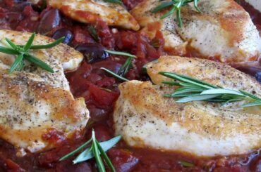 ROASTED CHICKEN BREAST COOKED IN RED WINE RECIPE II HEALTHY FOOD