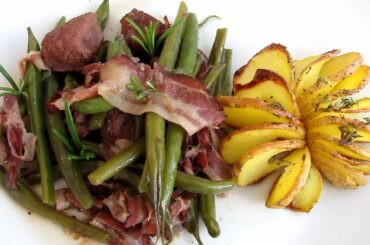 GOULASH WITH BACON AND GREEN BEANS RECIPE II HEALTHY FOOD