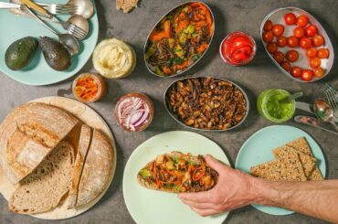 VEGAN LUNCH MEAL PREP FOR THE WEEK | WE ALL HAVE LUNCH AT HOME NOW