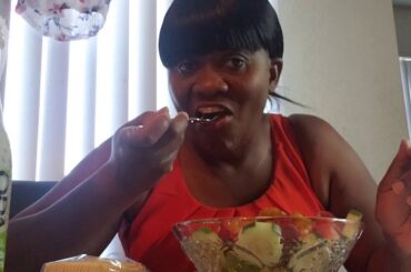 Nice healthy salad mukbang