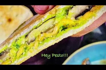 Kale Pesto on Portobello Mushroom Sandwich | Lunchbox Recipes | Easy Sandwich | Headless Chicken