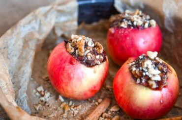 How To Make Healthy Baked Apples By Dr. Ian Smith