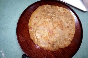 ALOO PARATHA l SEHRI HEALTHY MEAL l POTATO BREAD