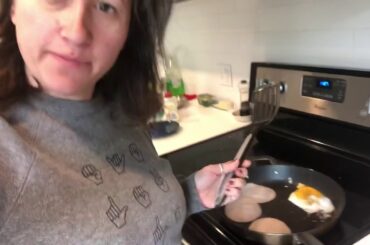 Fried Egg and Avocado Sammy