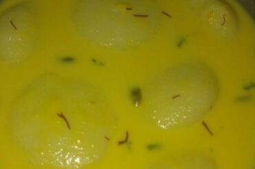 Lockdown Mai Meetha Khane Ka Mann Kare To Ghar Par Banaye Asani Se Bazaar Jesi Rasmalai | By Cook 10