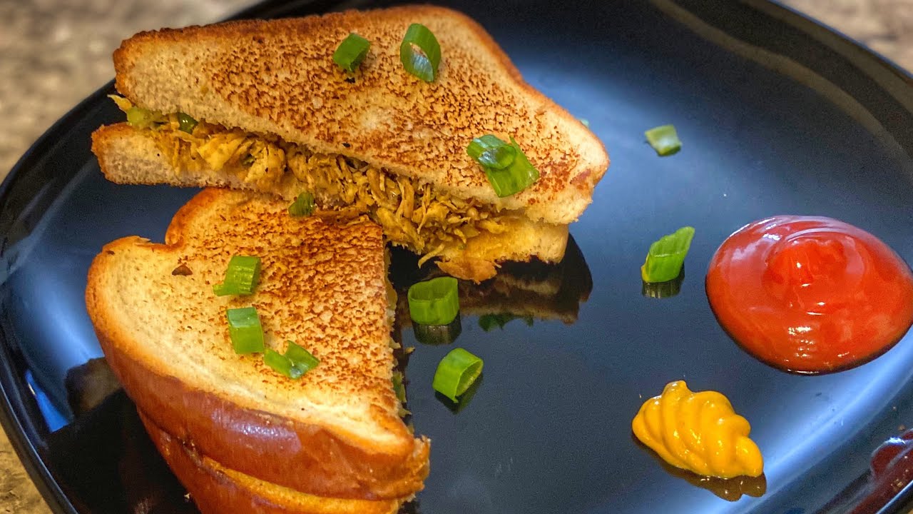 Toasted Chicken Sandwich Recipe- Shredded Chicken sautéd with Spring Onion- Healthy Breakfast Toasted Chicken Sandwich Recipe- Shredded Chicken sautéd with Spring Onion- Healthy Breakfast