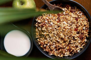 Healthy Vegan Granola Cereal Recipe for Breakfast | Easy Recipe