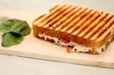 LOCKDOWN Quick Homemade Cheesy Sandwich ||