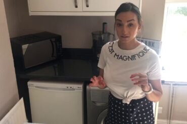 Making a healthy snack for a picnic