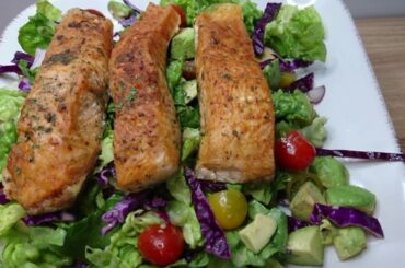 Easy Salmon Avocado Summer Salad I Healthy Salad Recipe || Cheffoodiecast