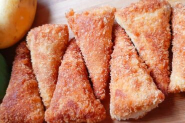 Cheesy Chicken Bread Cones |  Chicken Pie Recipe | Easy Snack Ideas