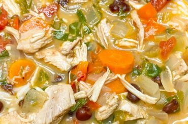 CHICKEN ENCHILADA SOUP INSTANT POT / Chicken Dinner Idea