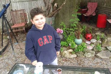 CHEF FRANKIE TEACHES US TO PLANT VEGGIES FOR HEALTHY MEALS !!!!!