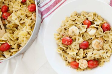 Shrimp Pesto Pasta with Cherry Tomatoes | 15 Minute Dinner