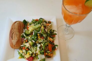 QADO CAFIMAAD LEH OO ANSALATO AH / HEALTHY LUNCH