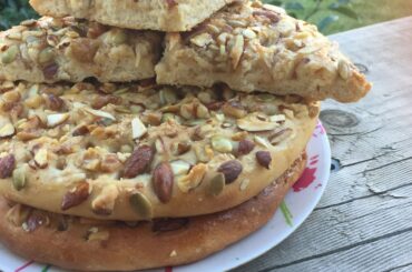 Tea time snack/ break fast/ lunch idea .. sweet nuts wala naan