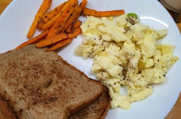 Simple Healthy Continental style Breakfast /  Healthy Breakfast Recipe  / Scrambled Egg Recipe