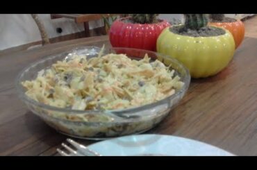 How to make cabbage and raisin salad  -  fast and healthy salad