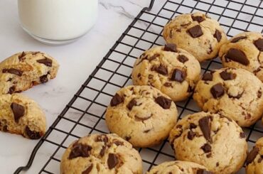 Chunky Chocolate Chip Cookies