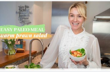 Easy Paleo Recipe: Warm Prawn Spinach Salad | MeMoreTV