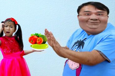Jannie Pretend Play Preparing Healthy Food for Uncle to Eat| Funny Johny Johny Exercise Kids Video
