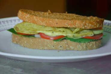 Quick Healthy Egg Sandwich | Easy egg omelet sandwich | Low-Fat