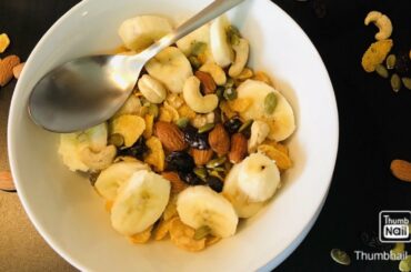 Easy and Healthy Breakfast in 2 min||Instant breakfast Recipe||2 min granola in a bowl